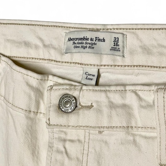Abercrombie and Fitch Curve Love The Ankle Straight Ultra High Rise Size 33|16R - Picture 2 of 7